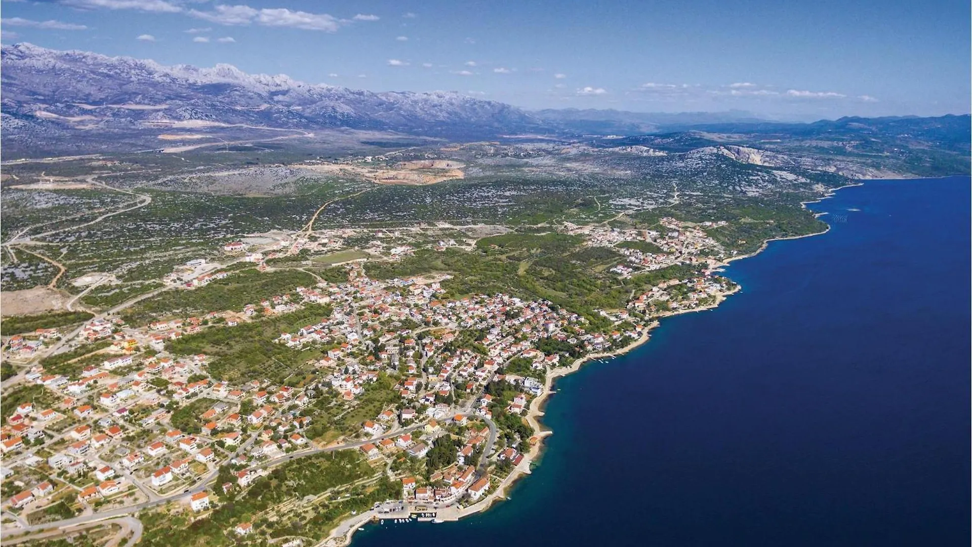 Gorgeous Apartment In Maslenica With Wifi