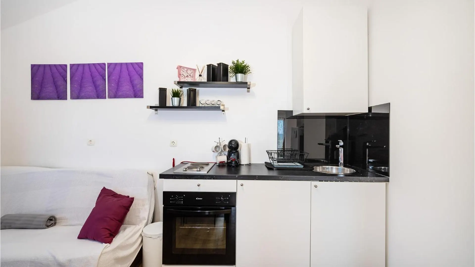 Gorgeous Apartment In Maslenica With Wifi