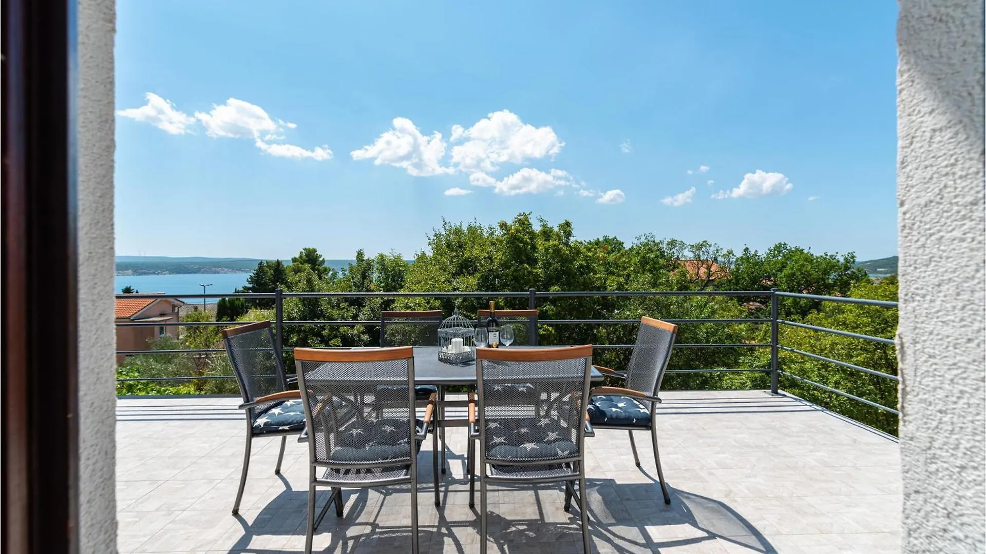 Gorgeous Apartment In Maslenica With Wifi 0*,  Croatia