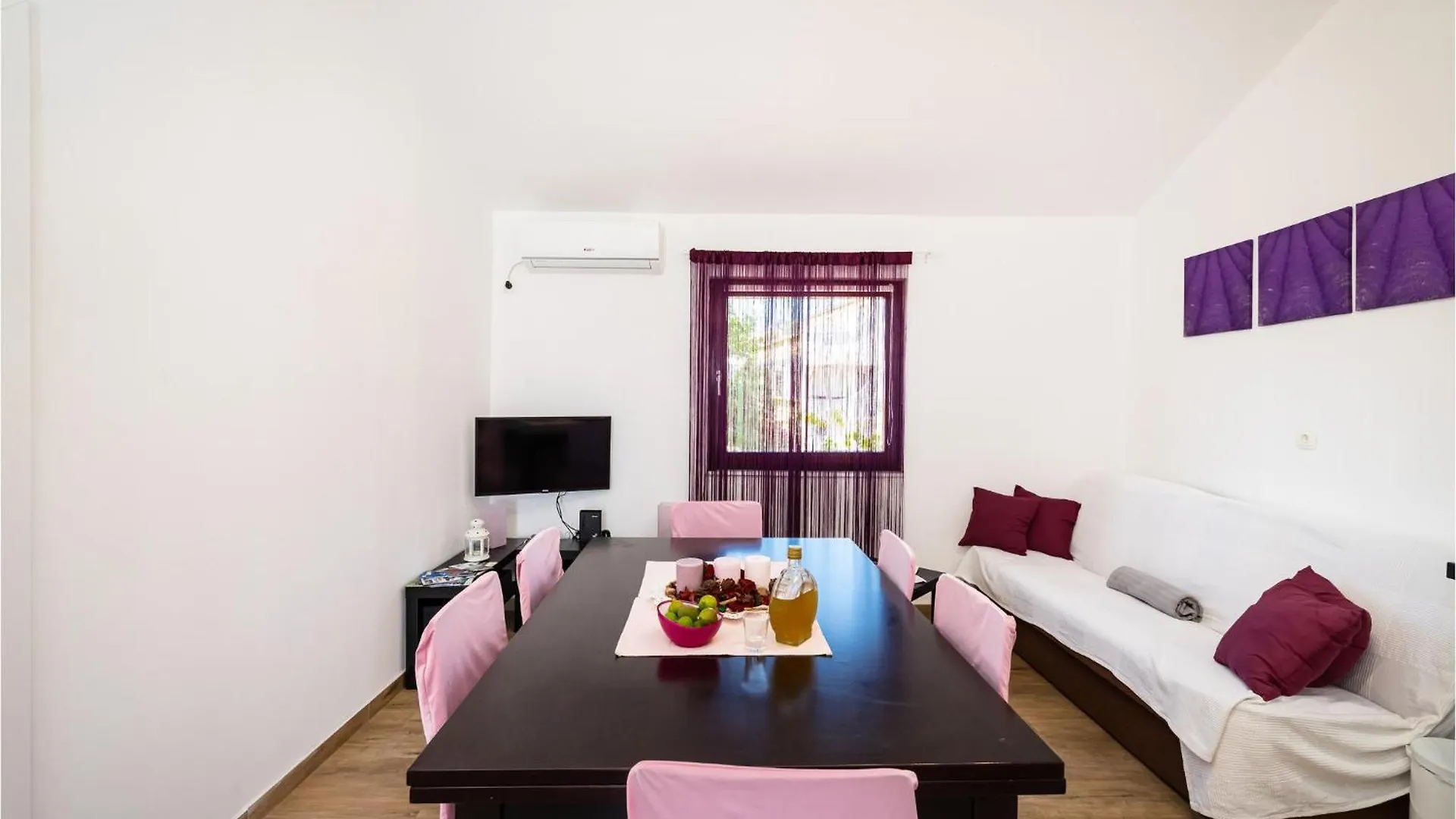 Gorgeous Apartment In Maslenica With Wifi
